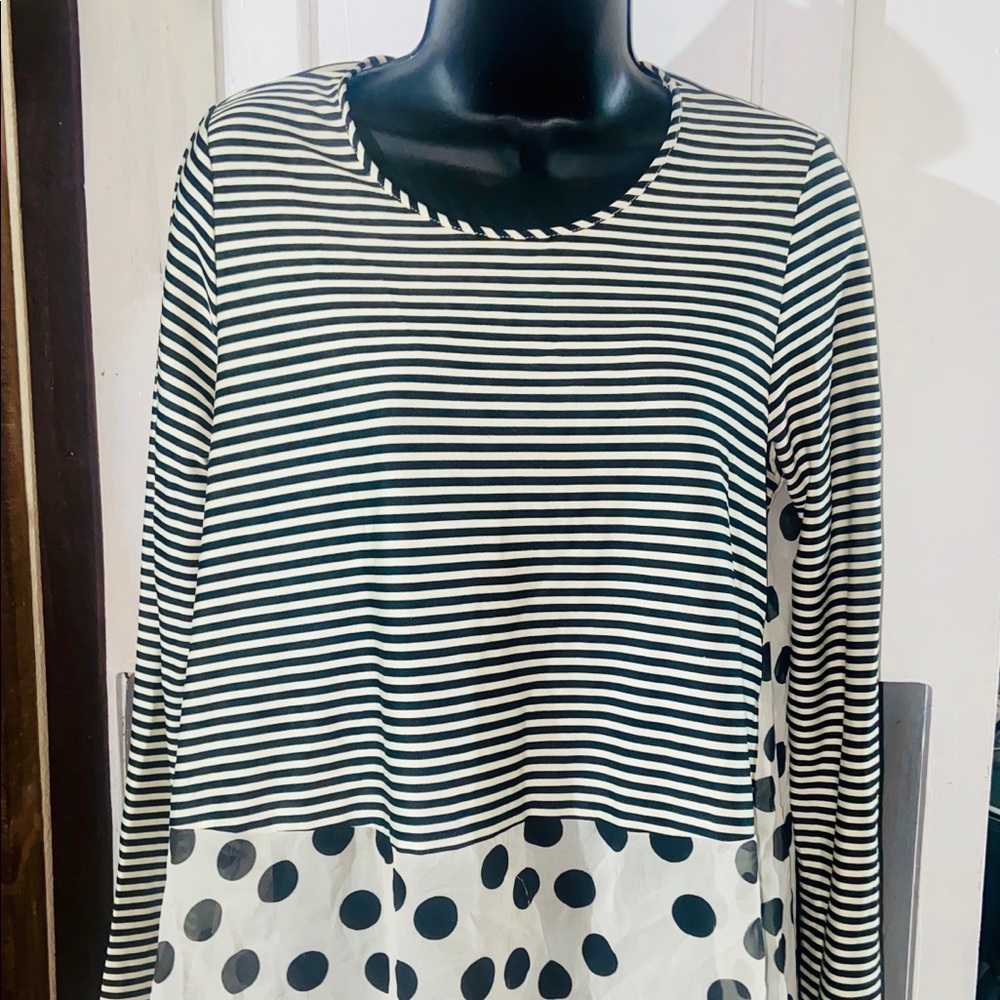 Women’s Small Blouse